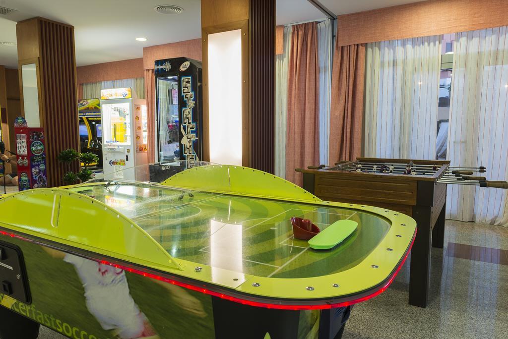 Apartamentos Fenix Beach Roquetas de Mar Esterno foto