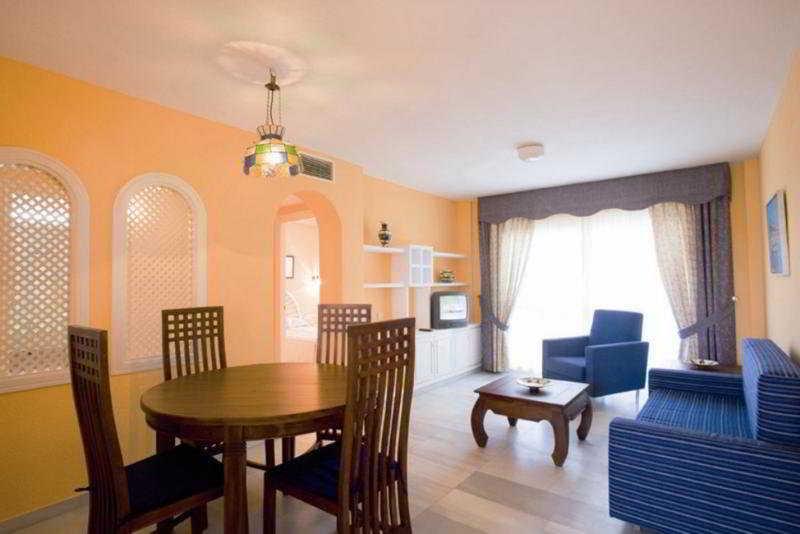 Apartamentos Fenix Beach Roquetas de Mar Esterno foto